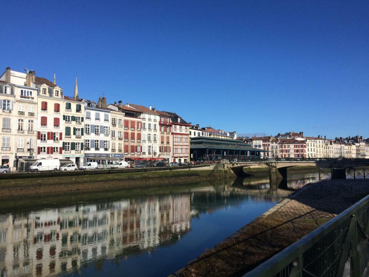 Sci Charcutiere 64 Bayonne Exterior photo